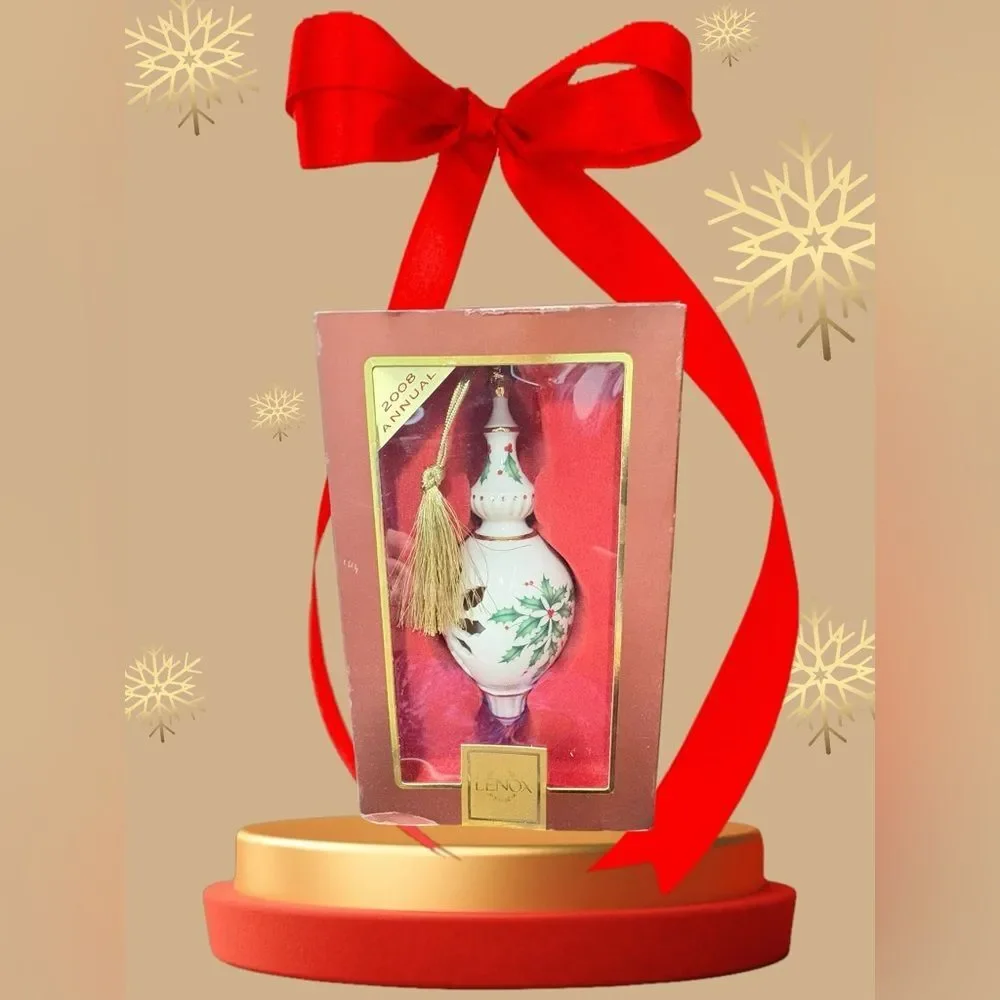 2008 Lenox Festive Annual Ornament with Gold and Green Details